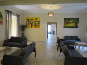 Living area - Guest House Acácias Rubras (Ferreira do Zezere)