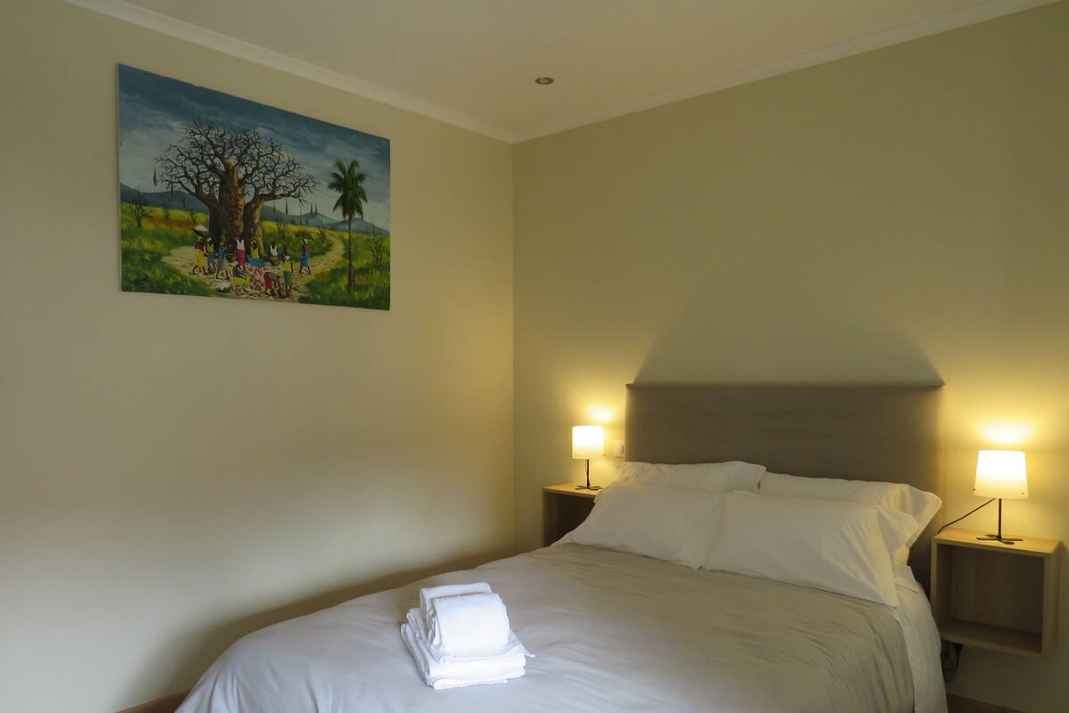 Double Room, Private Bathroom | Desk, laptop workspace, free WiFi