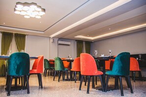 Dining - Loomzy Suites and Apartments (Lekki)