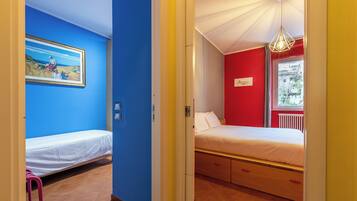 Apartment | 2 bedrooms, iron/ironing board, cots/infant beds, free WiFi