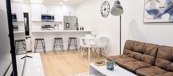 Modern 2BR Suite | Private Patio | 5 Min Downtown/Zoo/Stampede | Central & Safe