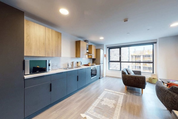 Apartment, 3 Bedrooms | Private kitchen
