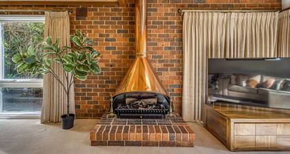 Stunning Villa near Wildlife Parks and Forests