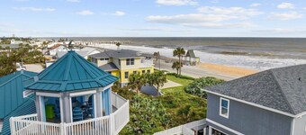 Pool, hot tub, wraparound balcony & cupola views, across from beach!