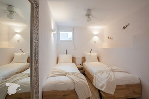 6 chambres, fer et planche à repasser, Wi-Fi gratuit, draps fournis
