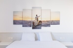 4 室のベッドルーム、アイロン / アイロン台、WiFi (無料)、ベッドシーツ