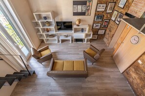 Classic Apartment | Living area