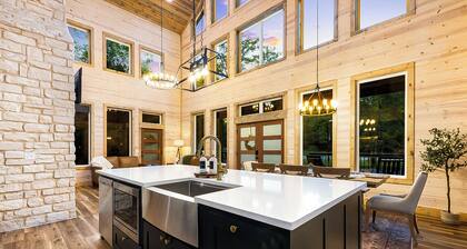 Yeti's Hideaway! Playset, Pool Table, Foosball