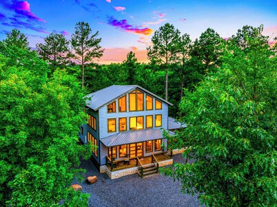 Fun Hideaway! Playset, Pool Tbl, Foosball, Hot Tub