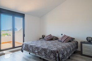3 habitaciones, tabla de planchar con plancha y wifi gratis