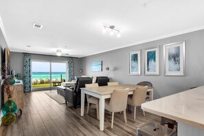 Leilighet, flere senger (Emerald Dunes 103) | Spiseområde