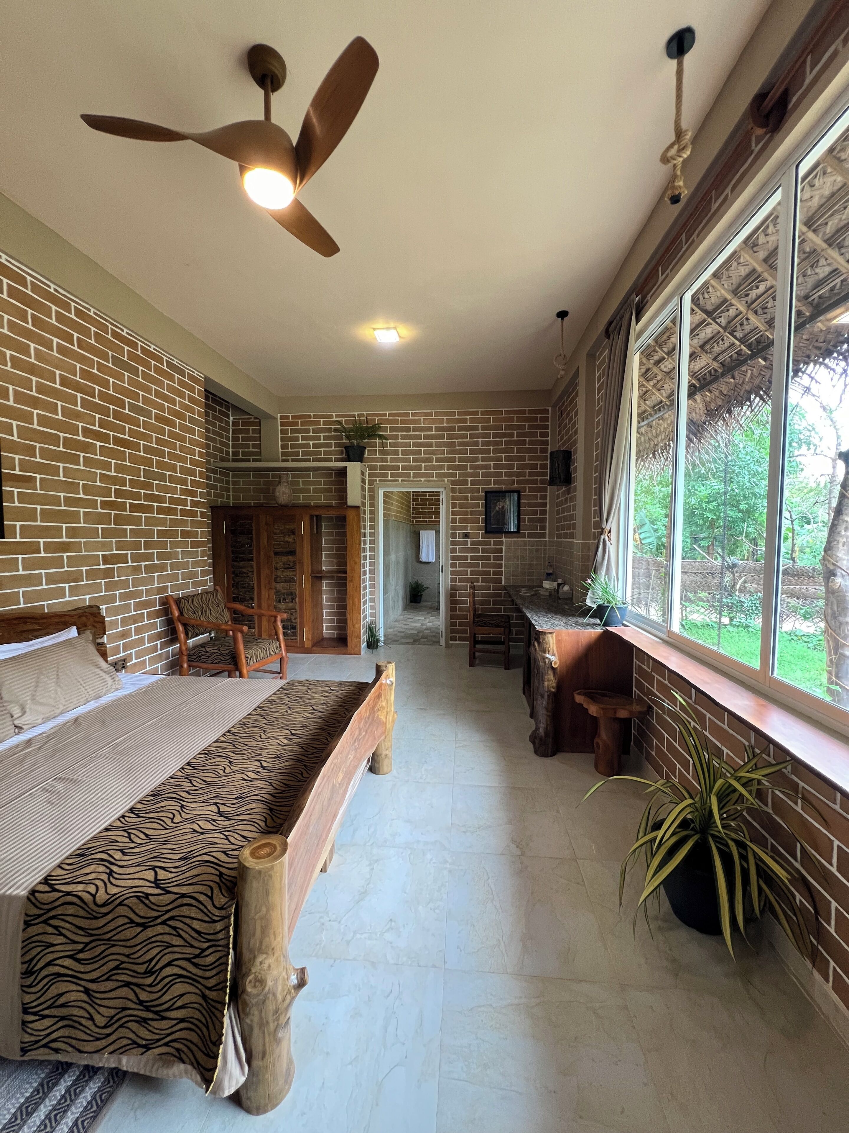 Deluxe Double Room, Garden View | Individually decorated, individually furnished, desk, laptop workspace