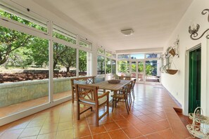 Dining - Villa Rodio by BarbarHouse (Ceglie Messapica)