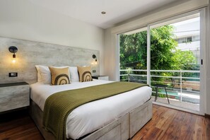 3 bedrooms, iron/ironing board, travel cot, free WiFi