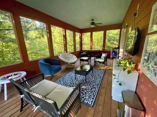 Cozy 1-bedroom Cottage in Oxford just 12 minutes to Ole Miss Campus