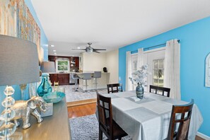 Dining - Quiet Comfy Getaway 3 BDR home. Close to Bradley Airport. (Windsor)