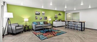 WoodSpring Suites Beaverton - Portland West