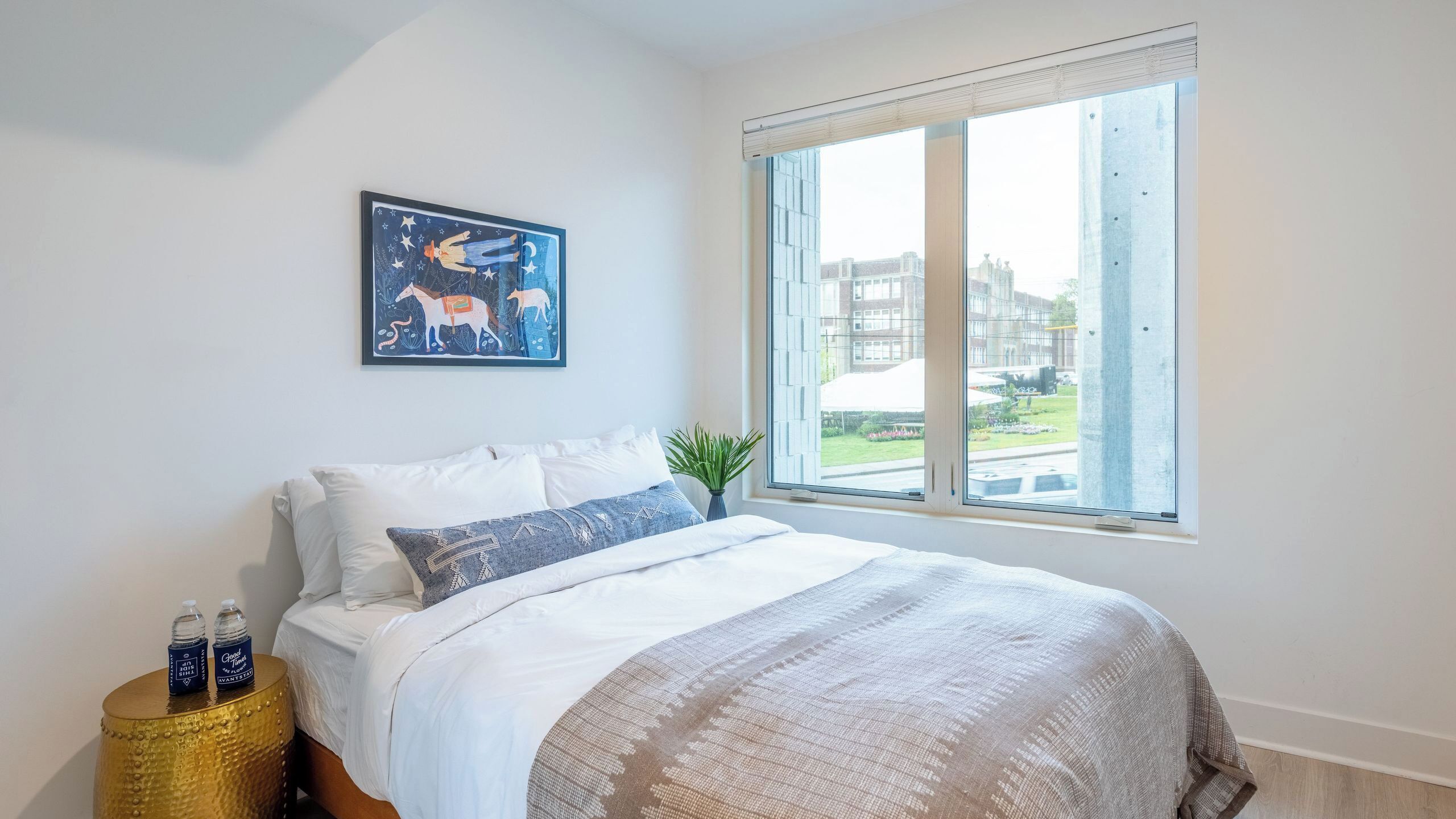 Suite, 4 Bedrooms (Sleeps 12) | Individually decorated, individually furnished, laptop workspace