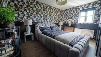 Cottage | 3 bedrooms, iron/ironing board, free WiFi, bed sheets