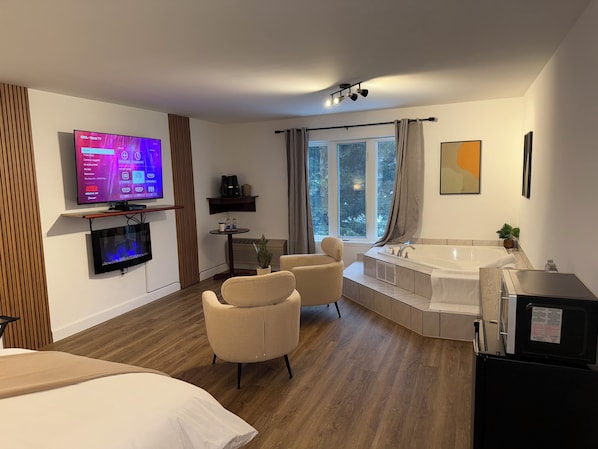 尊榮客房 | 起居區 | 52-吋平面電視、有線頻道、地暖系統