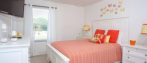 3 bedrooms, iron/ironing board, bed sheets