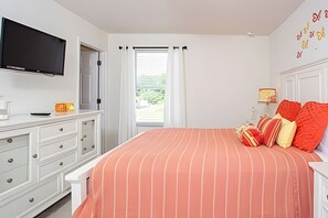 3 chambres, fer et planche Ă repasser, draps fournis