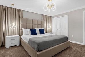 4 quartos, ferros/tábuas de passar roupa, roupa de cama