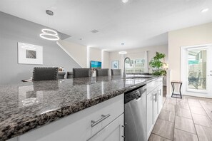 Microwave, oven, dishwasher, coffee/tea maker - 5BR Comfort at Storey Lake, 10 Min to Disney (Kissimmee)