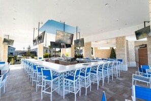 Bar (in der Unterkunft)