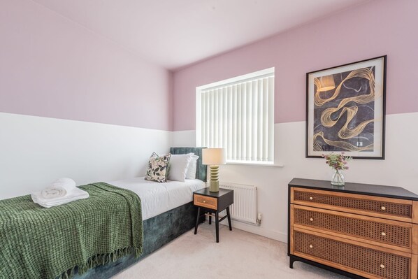 4 Schlafzimmer, Bügeleisen/Bügelbrett, WLAN, Bettwäsche