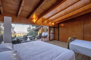 Individually decorated, individually furnished, laptop workspace