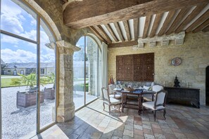 Property entrance - Manoir du Quesnay (Mandeville-en-Bessin)