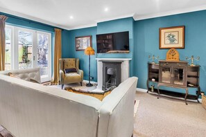 Cottage | Interior - Charming Reigate Cottage Retreat (Redhill)