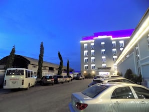 Exterior - The Patron Hotel Suites Lekki (Lekki)