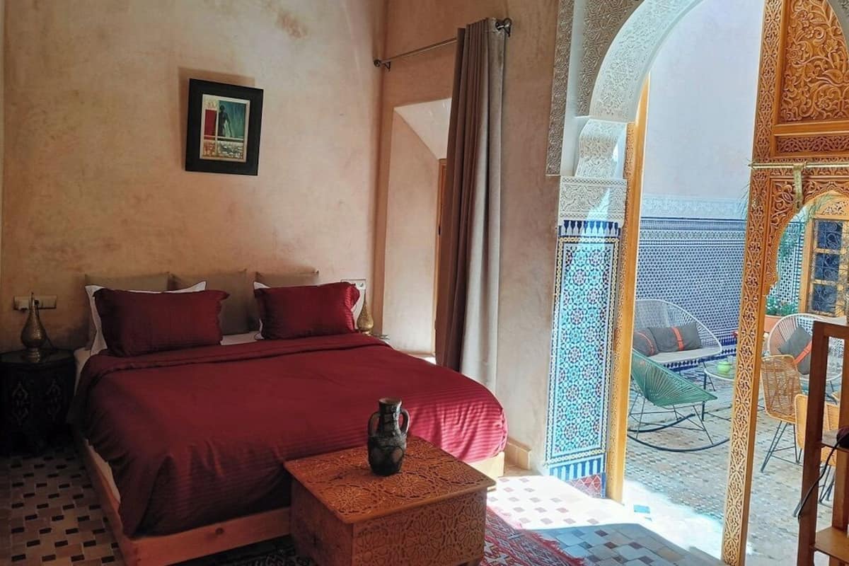 Chambre Tawargit | Premium bedding, pillowtop beds, free WiFi, bed sheets