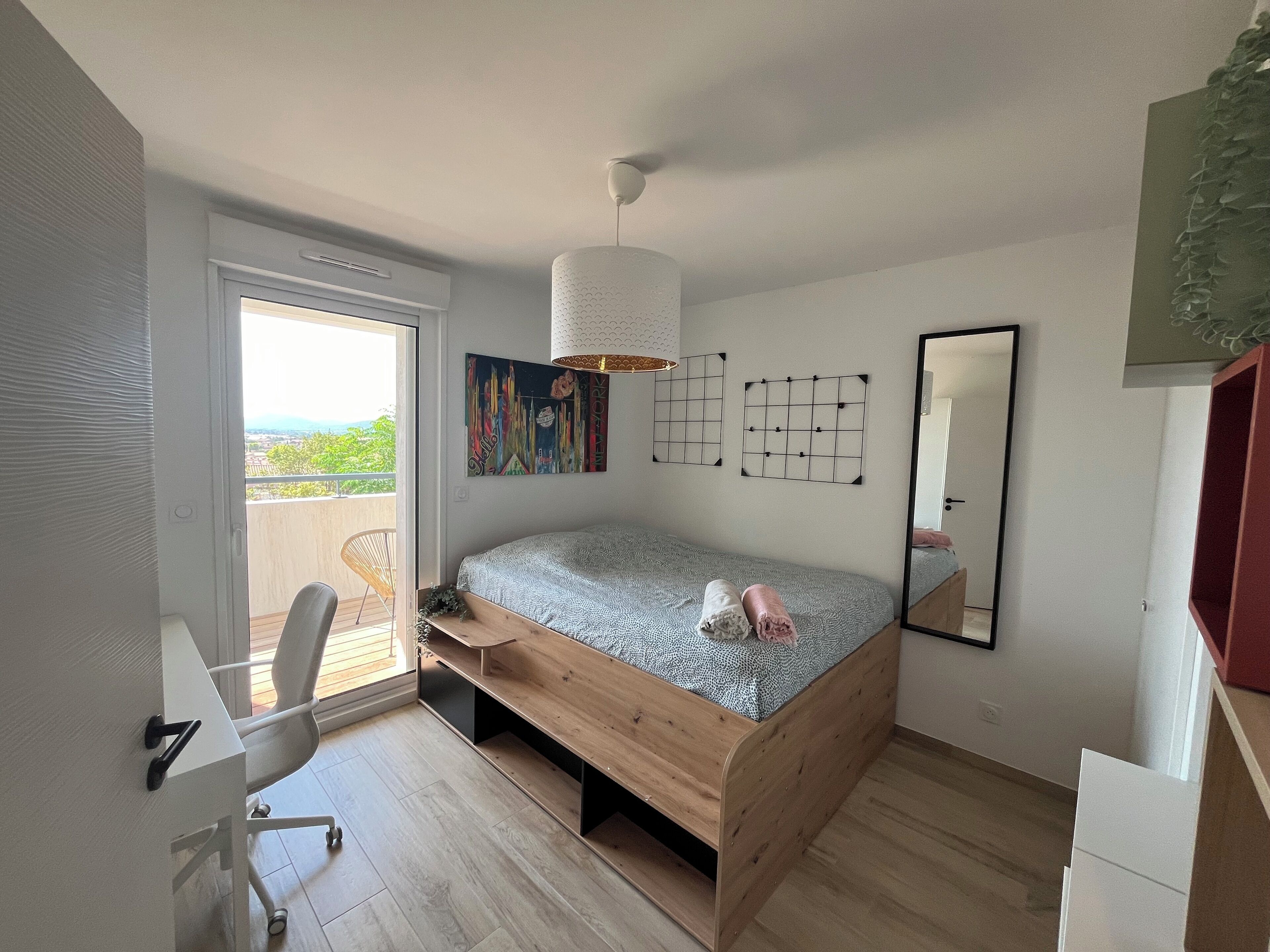 3 chambres, fer et planche à repasser, lit parapluie, Wi-Fi gratuit