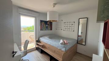 3 chambres, fer et planche Ă repasser, lit parapluie, Wi-Fi gratuit