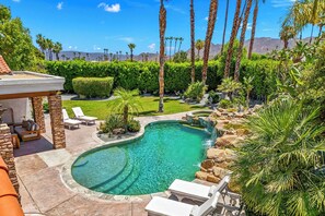 Unclassified image, 2 of 50, button