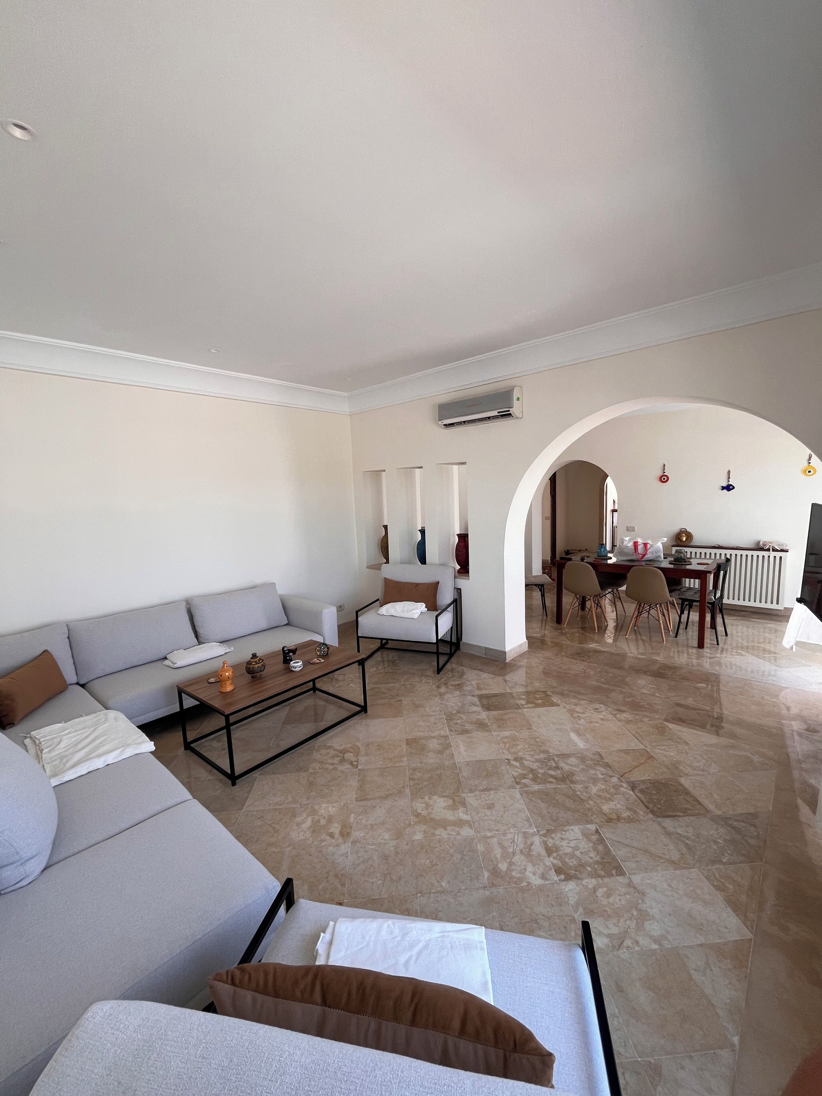 Grand Appartement Typique Arabesque Avec Des Belles Terrasses Proche De La Mer - Hammamet