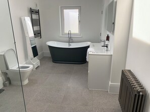 Casa | Bagno | Vasca e doccia separate, vasca da bagno a immersione totale