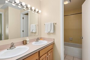 Condo (Lichenhearth 8) | Bathroom - Lichenhearth 08 (Snowmass Village)