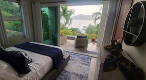 5 bedrooms, iron/ironing board, WiFi, bed sheets