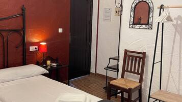 Habitación doble | Wifi gratis y ropa de cama