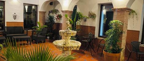 Wi-Fi gratuit, draps fournis