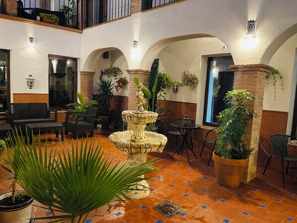 Wi-Fi de cortesia, roupa de cama