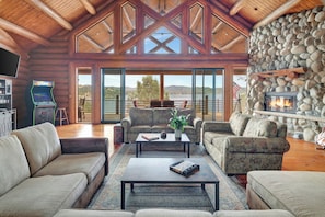 Smart TV, chimenea, videojuegos y reproductor de DVD 