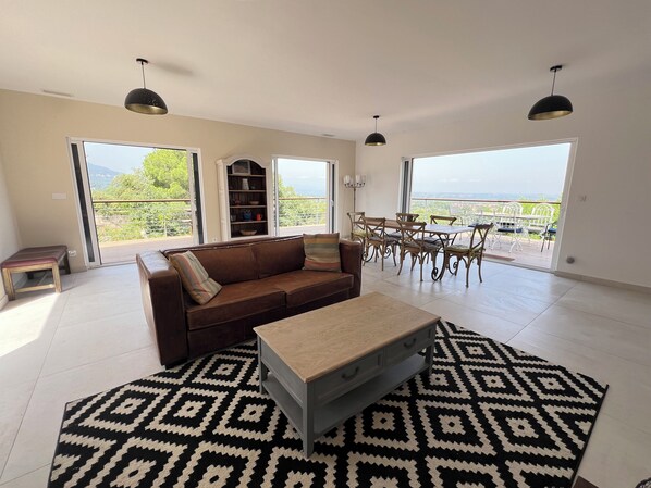 Smart-TV og bordtennis