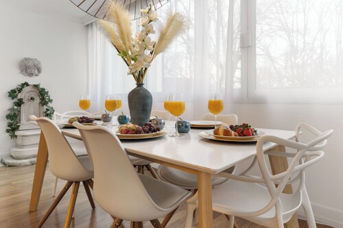 Large apartment in a prime location