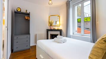 1 habitación, tabla de planchar con plancha, wifi gratis y ropa de cama