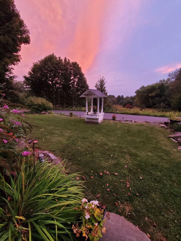 المنطقة المحيطة بالمنشأة